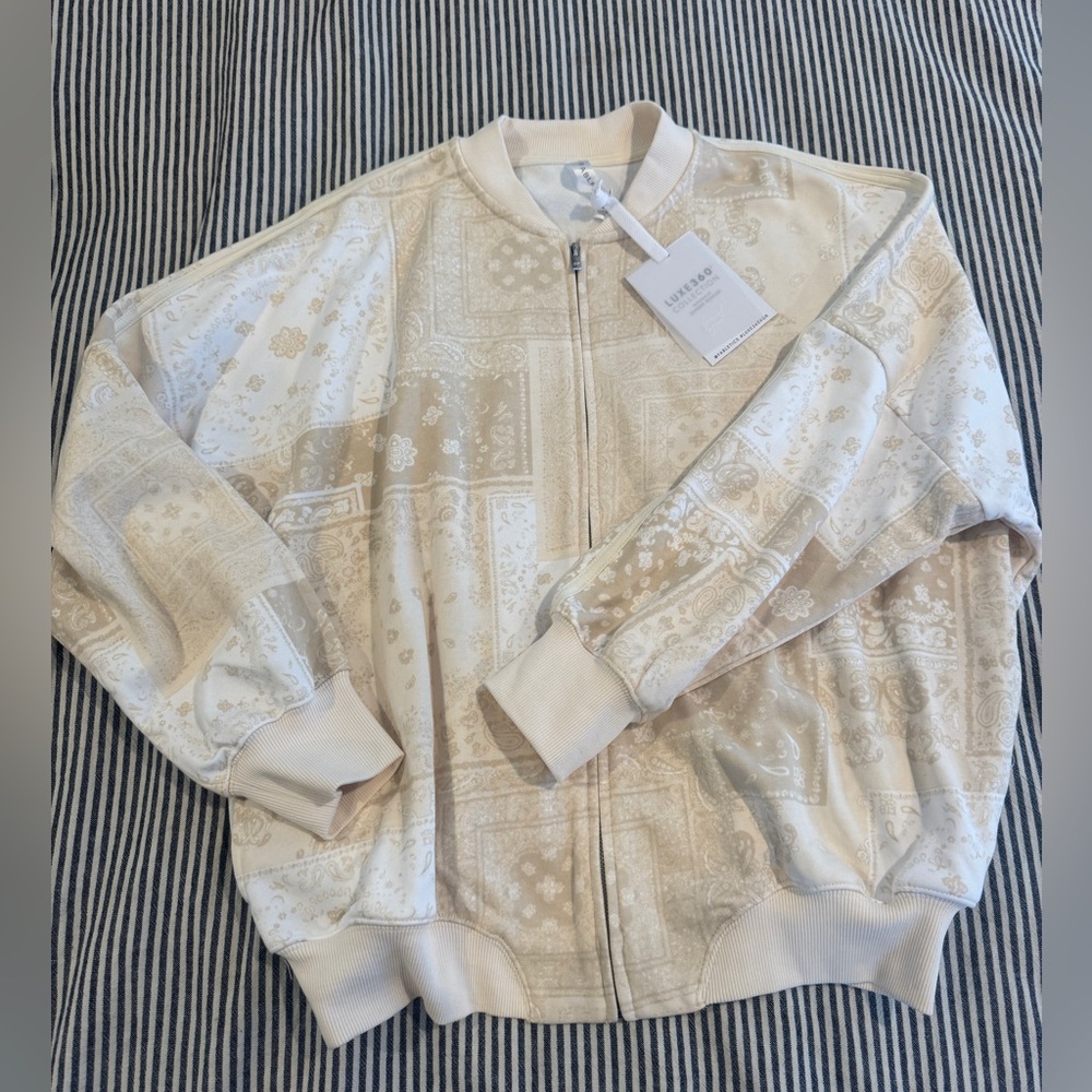Fabletics Beige & Cream Bandana-Print Zip Jacket